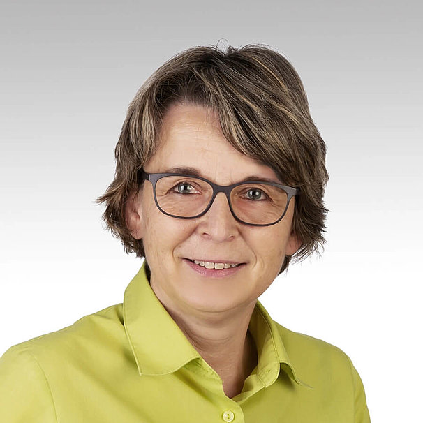 astrid-roth.jpg